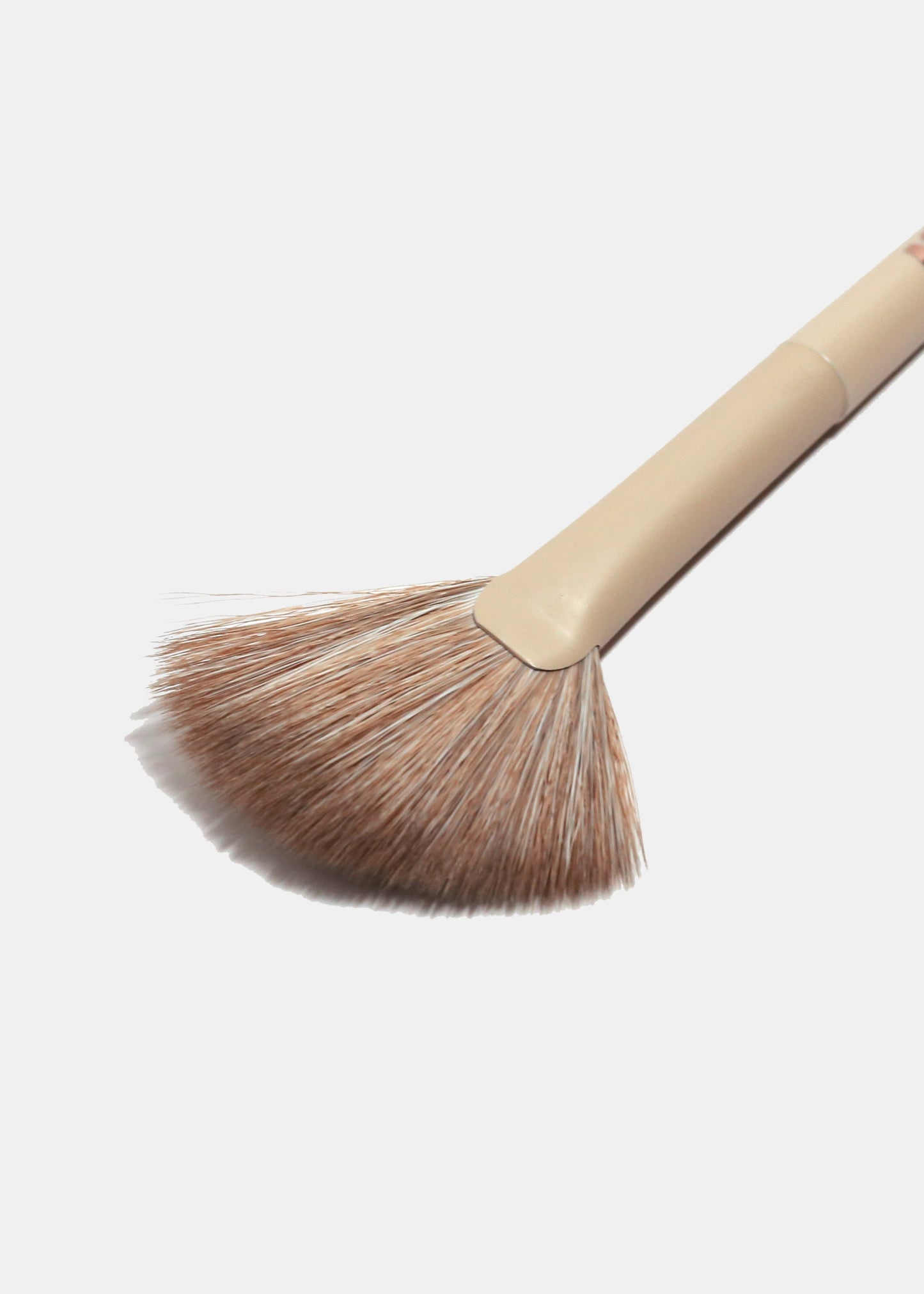 AOA Hero Single Brush – F17 Fan Brush