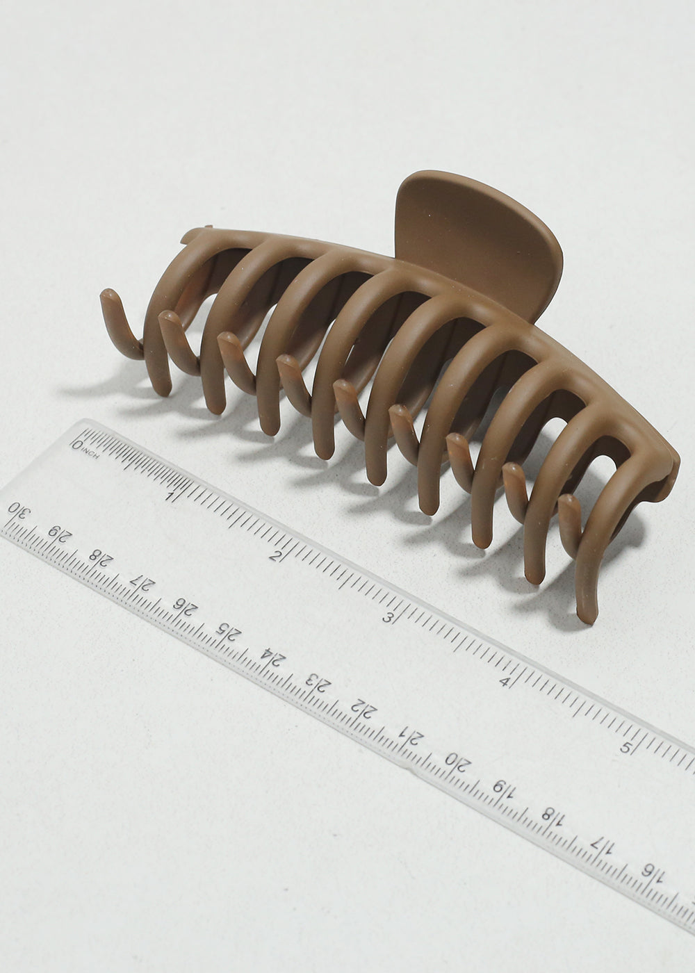 Everyday Matte Hair Claw Clip