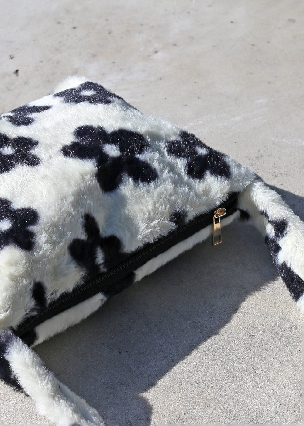Daisy Shoulder Bag