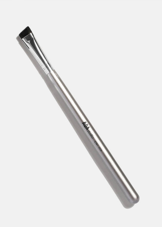 Silver E147 Slanted Smudge Brush