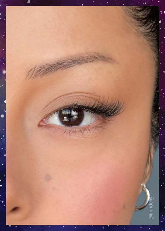 Demi-Dream Half Lashes – Peekaboo