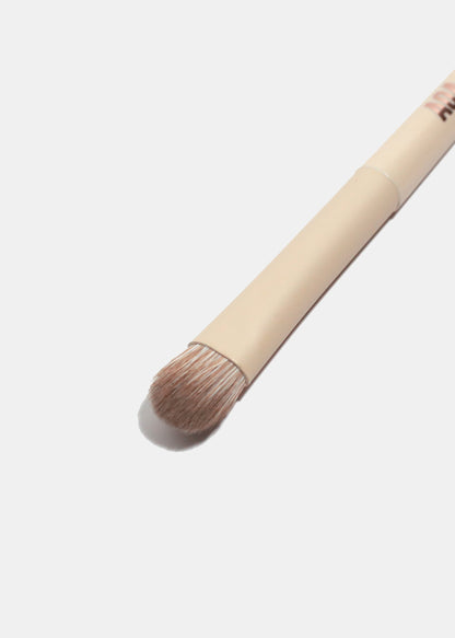 AOA Hero Single Brush – E123 Eyeliner Blending Brush