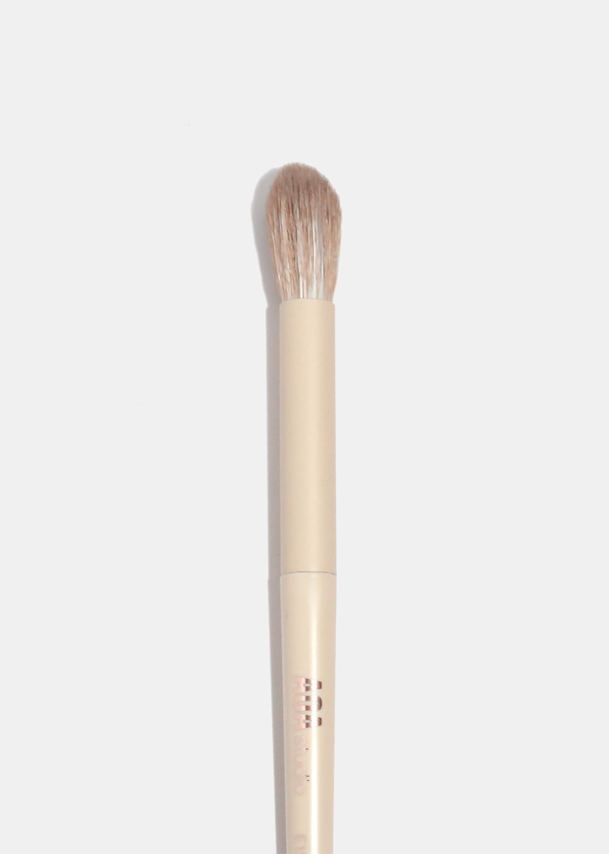 AOA Hero Single Brush – E150 Blending or Concealer Brush