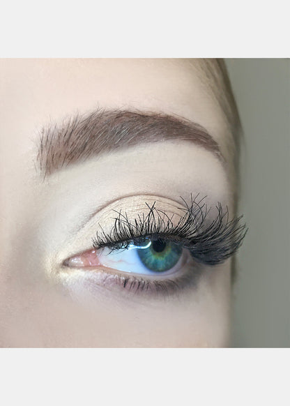 AOA Studio Eyelashes - Elle