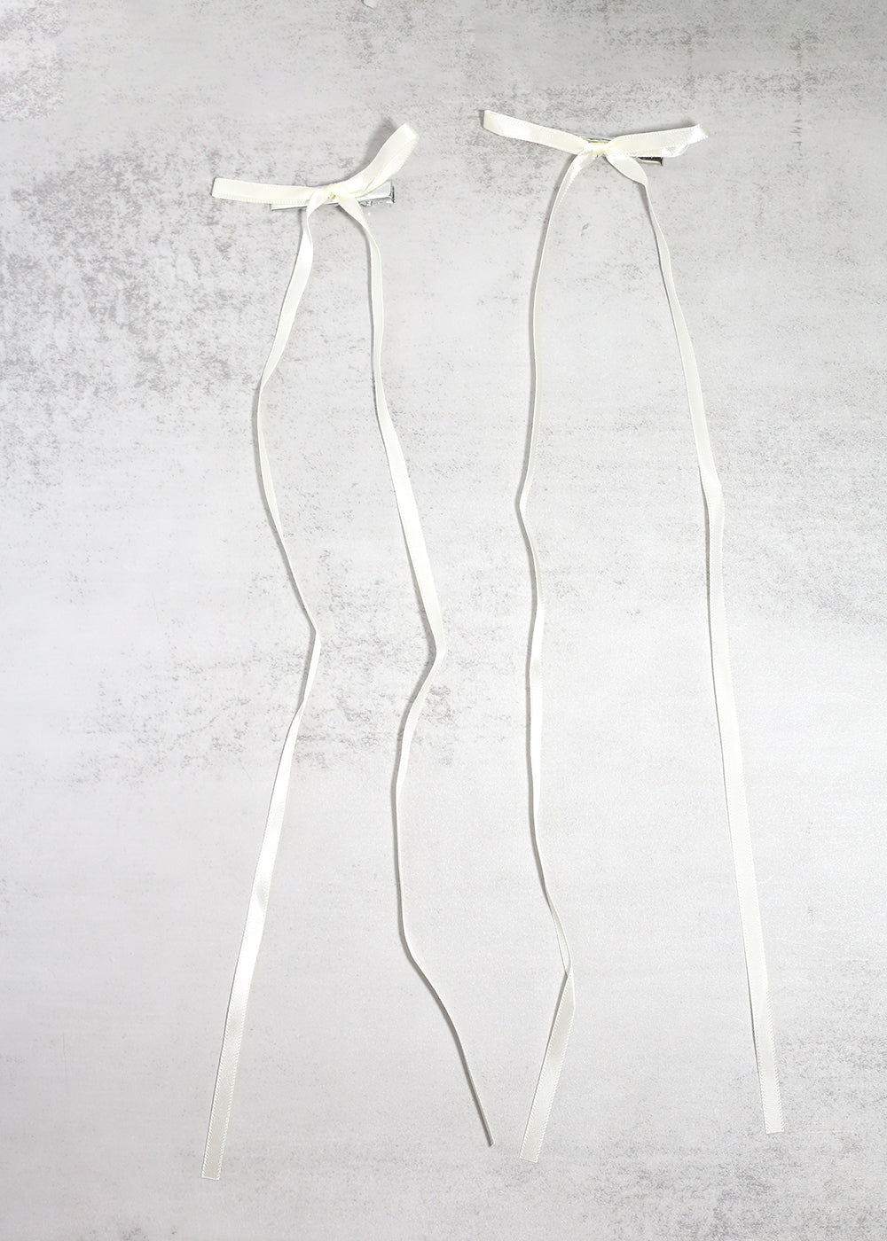 2 PC Long Thin Bow Hairclips