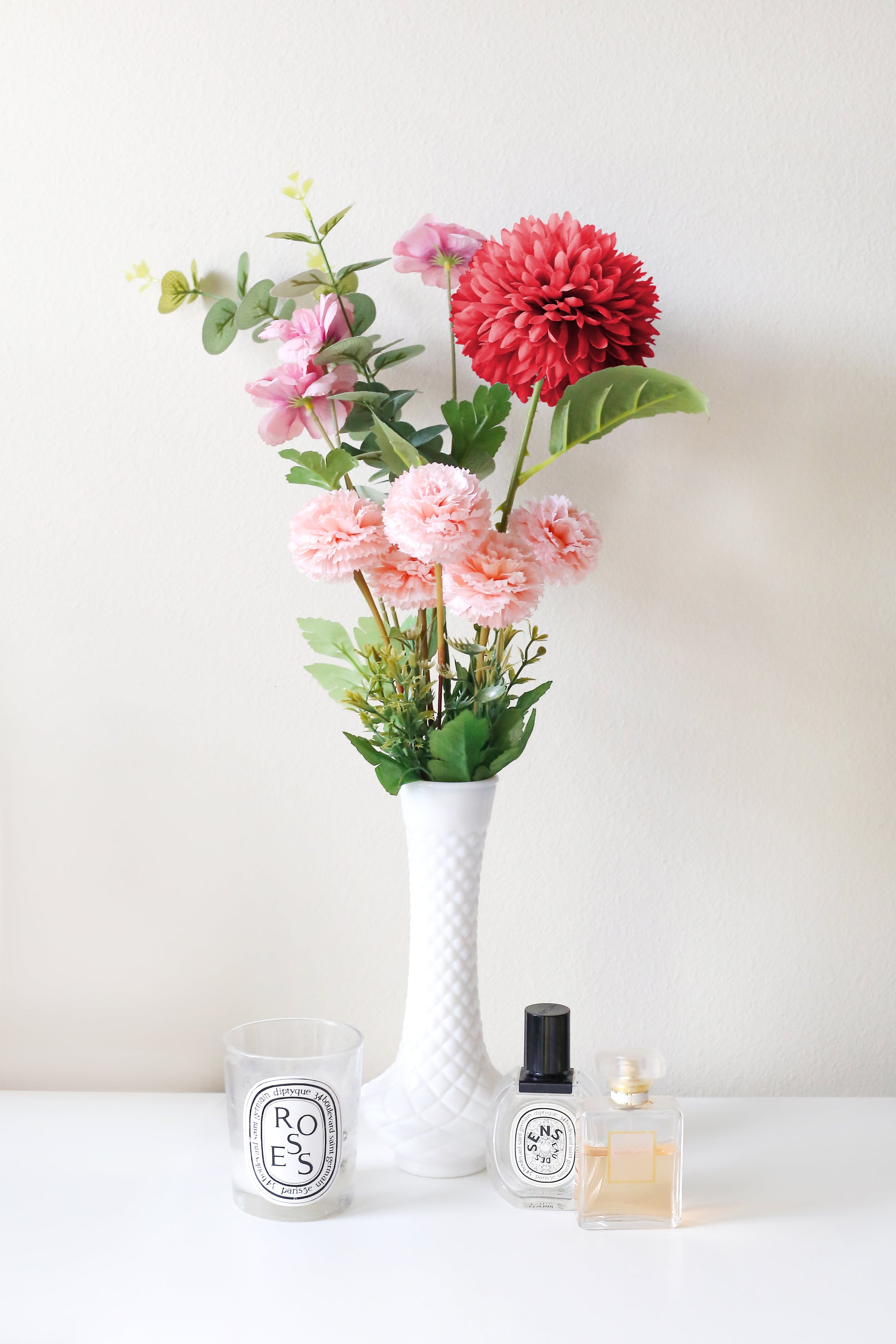 Official Key Items Artificial Flowers - Red Dahlia