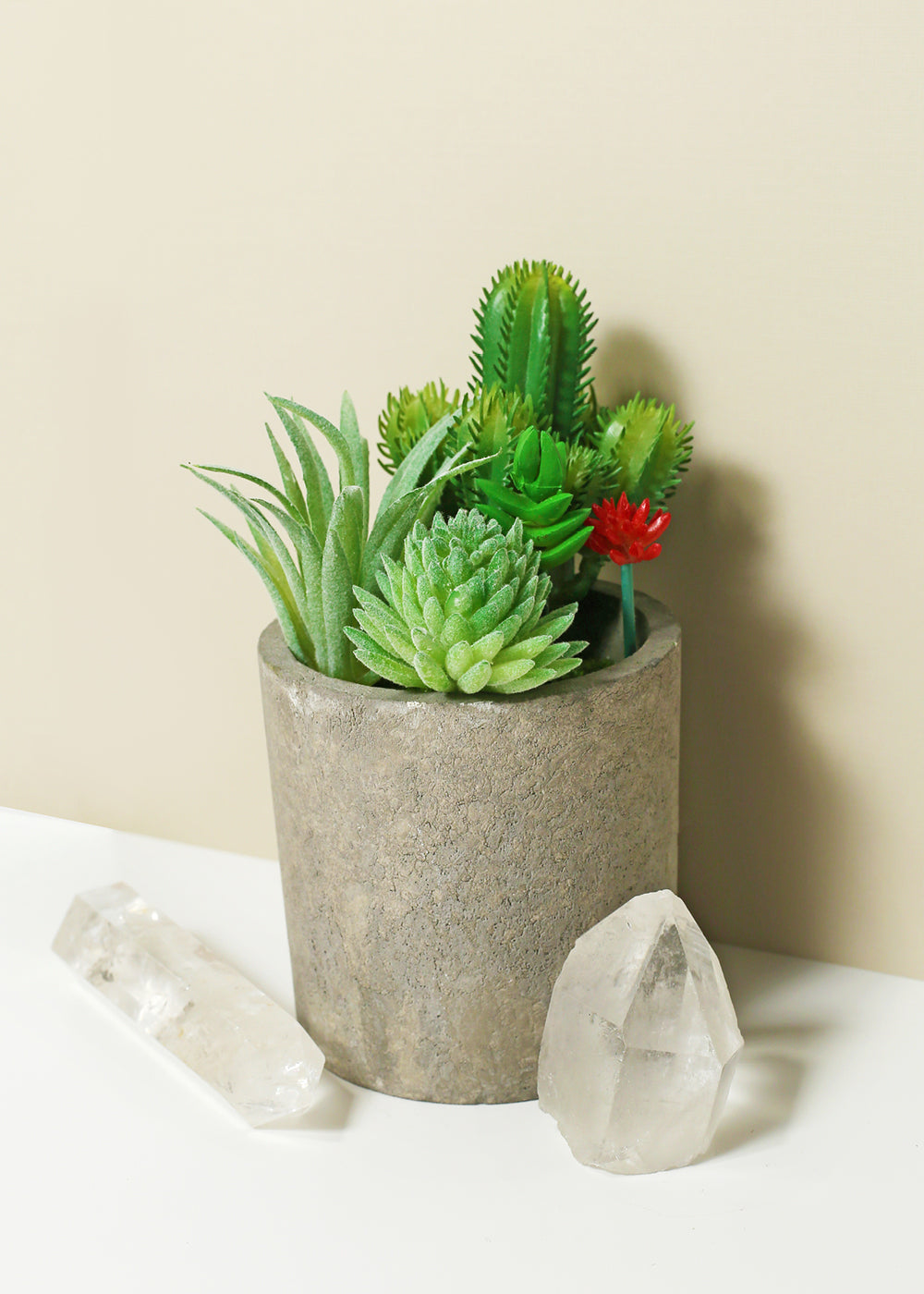 Official Key Items A+ Round Ceramic Pots