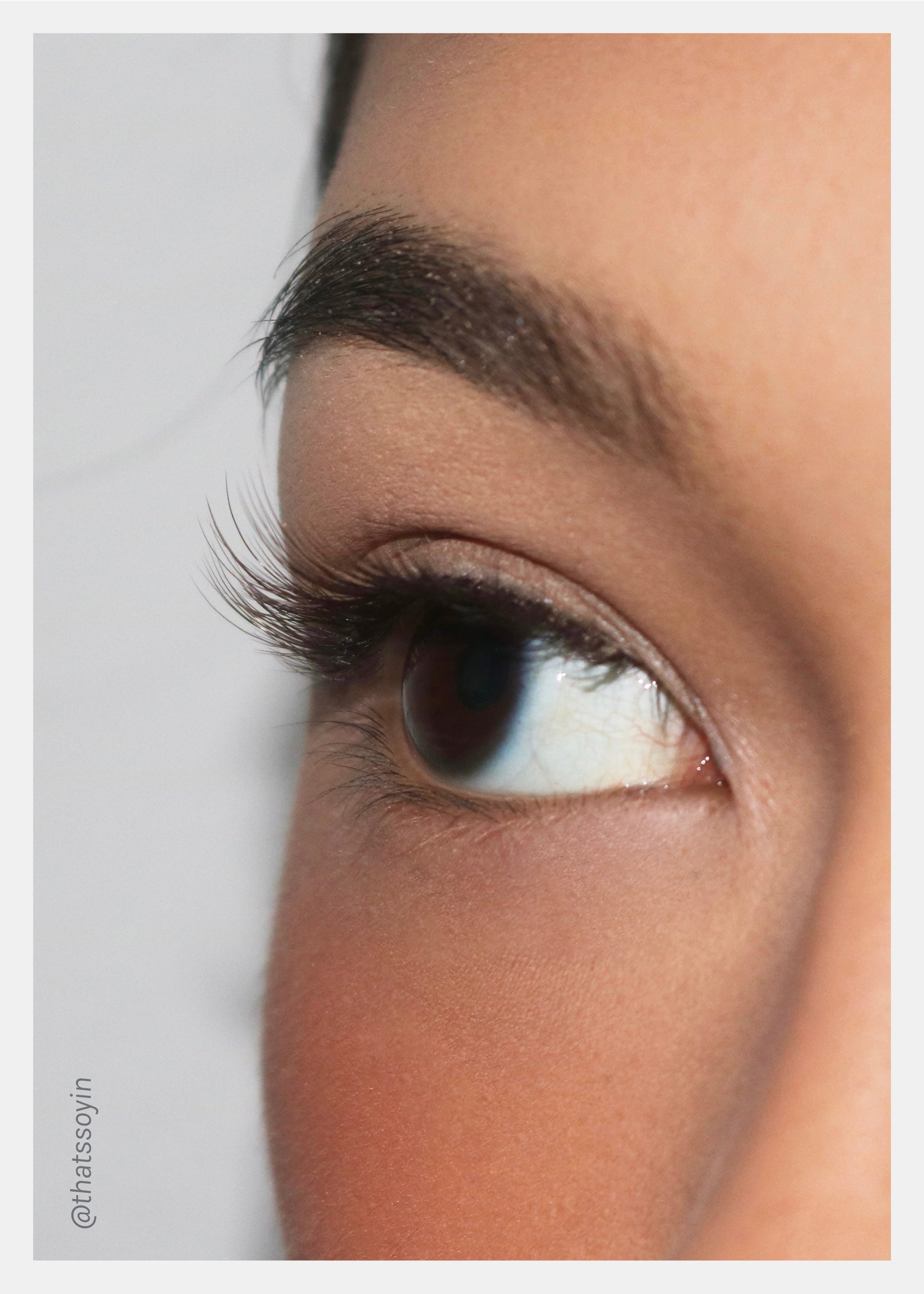 Nearly Naked Lashes – Alluring