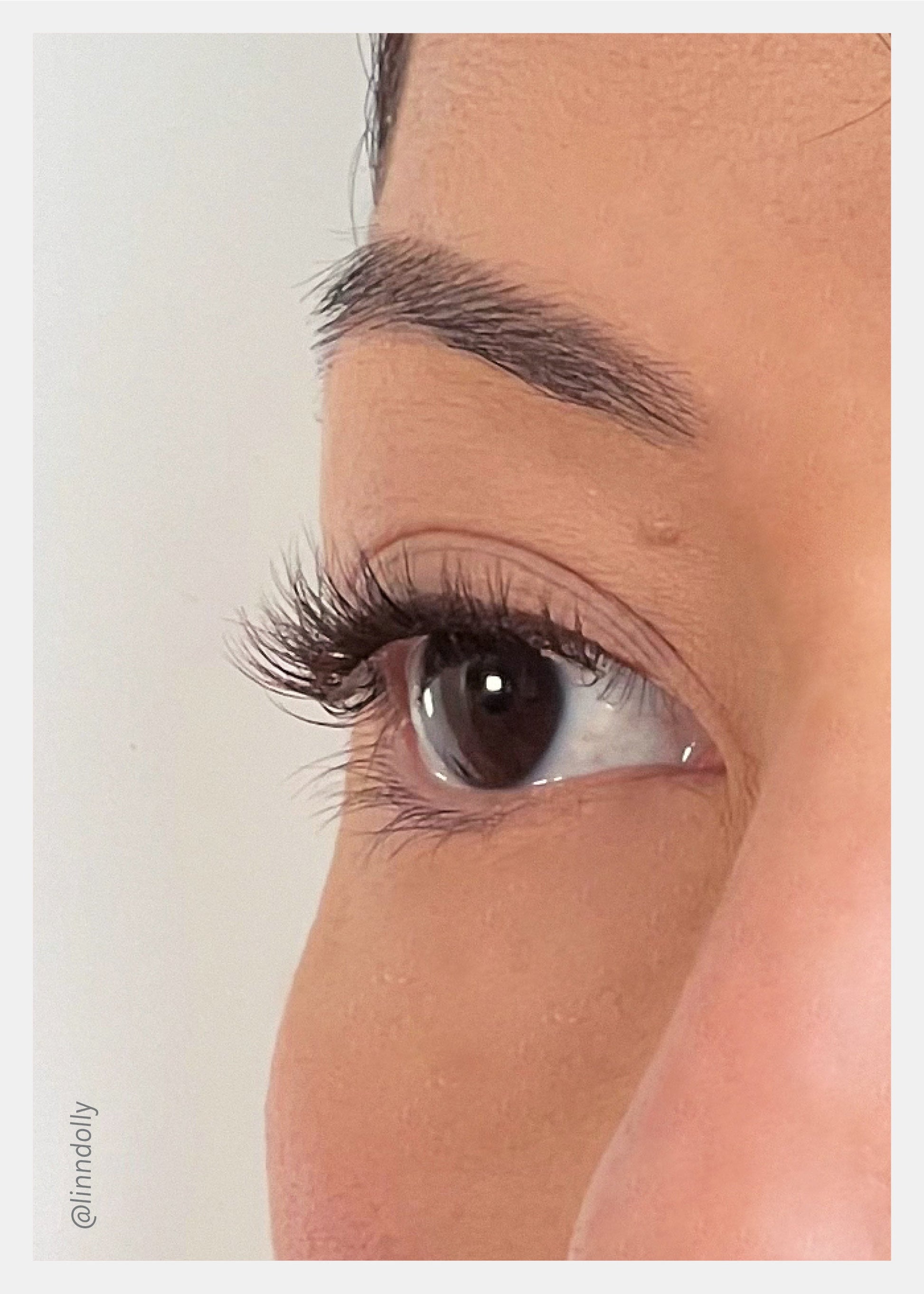 Nearly Naked Lashes – Effortless