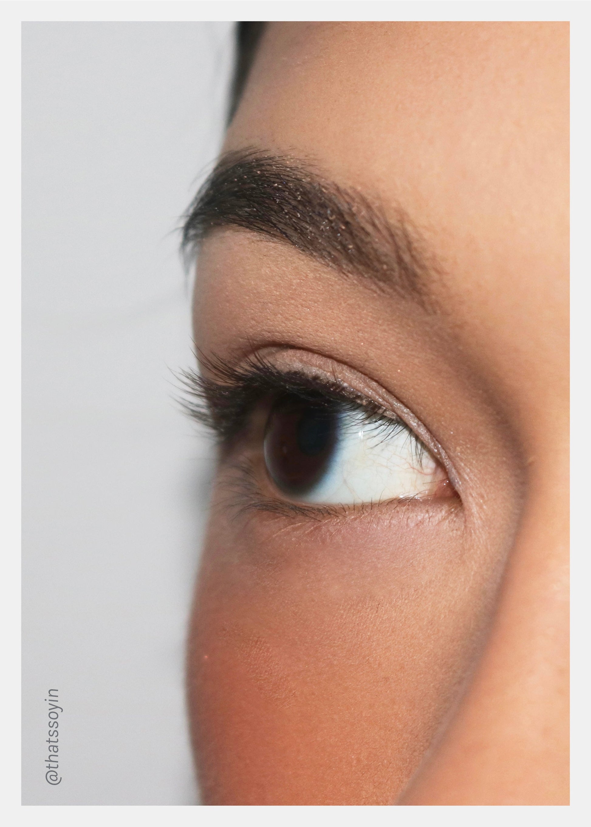 Nearly Naked Lashes – Graceful