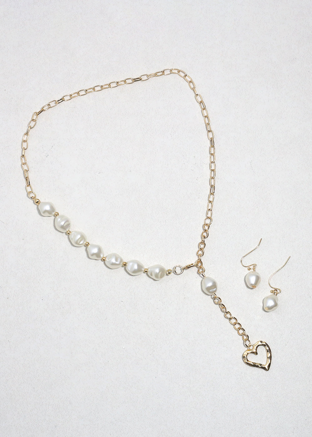 The Heart of Pearls Necklace Set