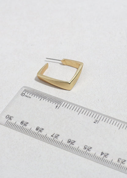 Sculpted Square Hoops