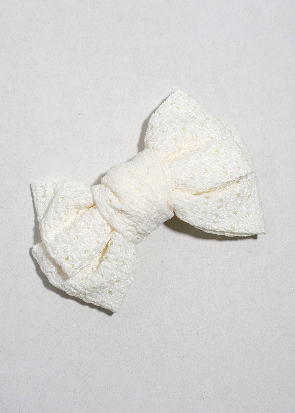 Sweet Eyelet Bow Clip
